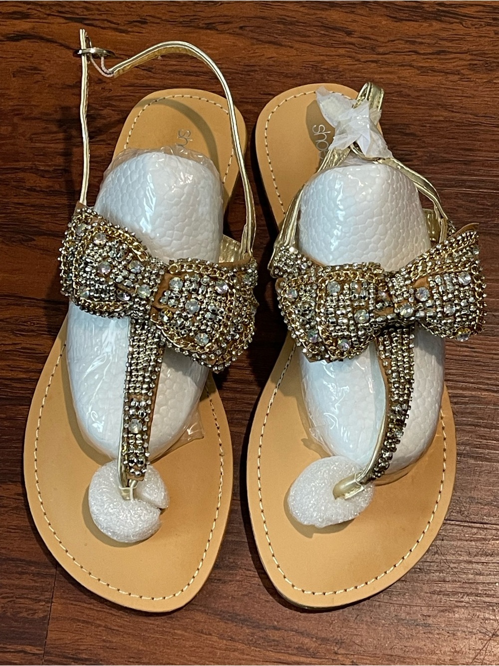 Shoe Dazzle Gold Bow T‑Strap Crystal Sandals